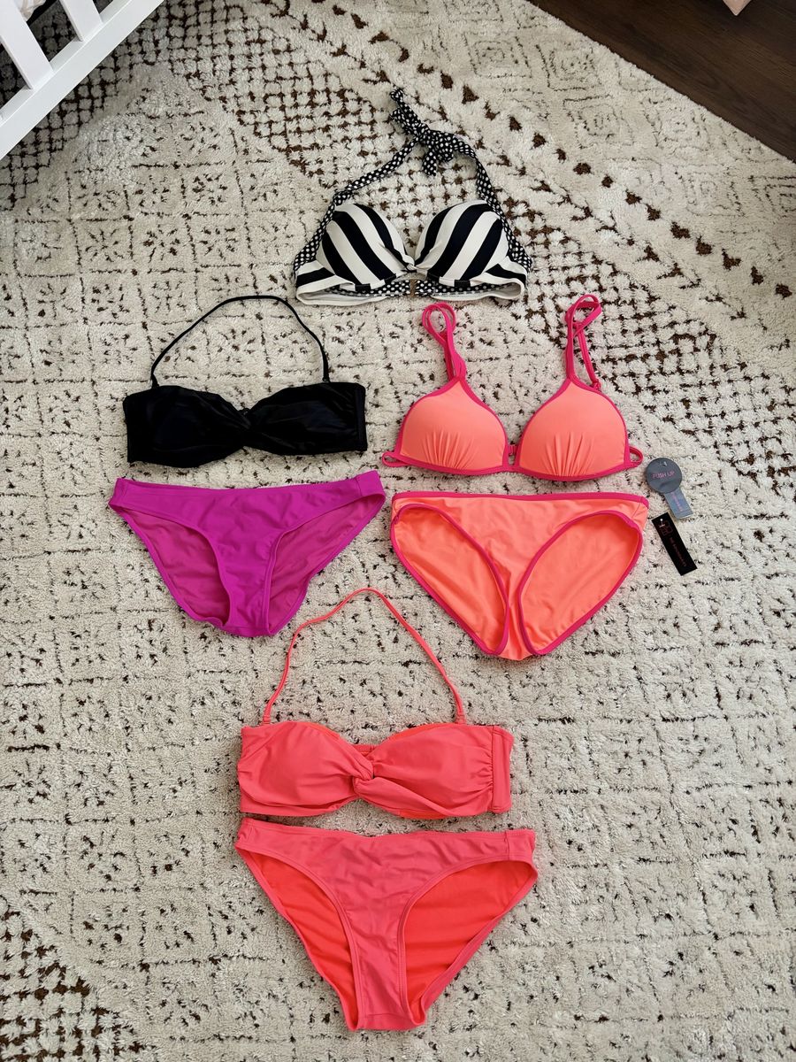 Women’s 2-Piece Swimsuits