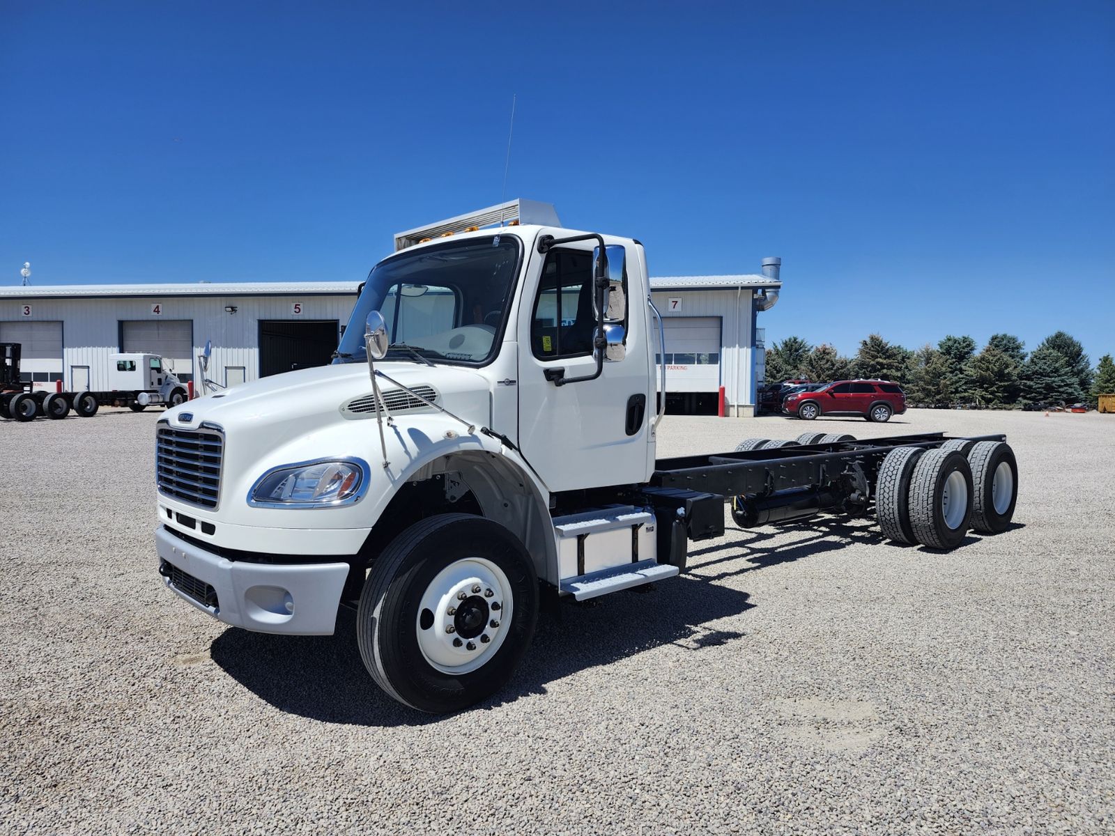 2020 FREIGHTLINER BUSINESS CLASS M2 106
