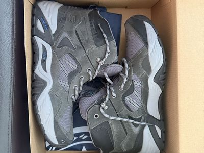 Skecher Goodyear boots new in box size 11