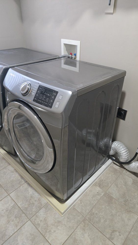 Samsung Front Load Washer - Gray, Steam Cycles, Multiple Wash Options, Excellent Condition