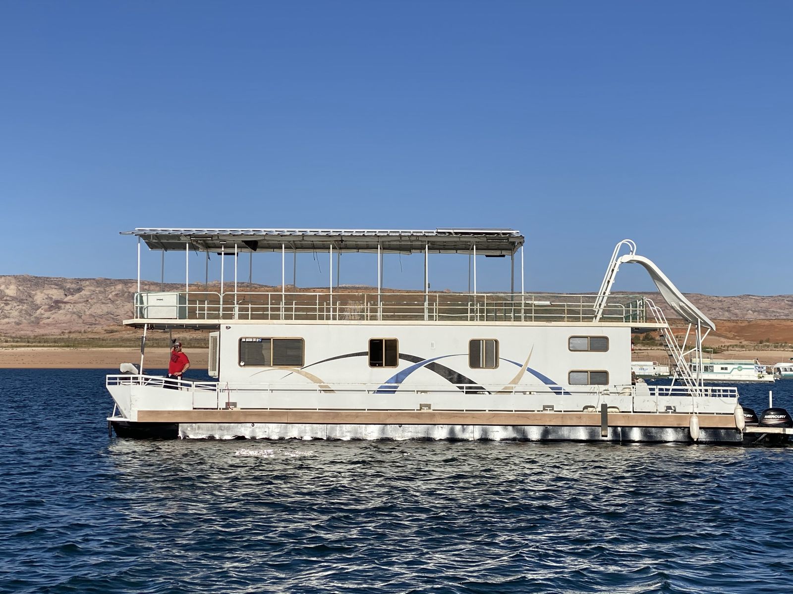Single owner houseboat for sale