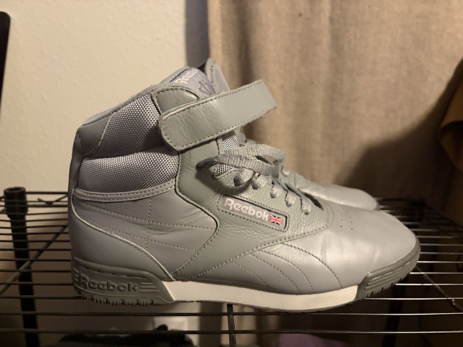 Reebok Ex-O-Fit Hi Men’s 9.5 Gray High Top Retro Sneakers