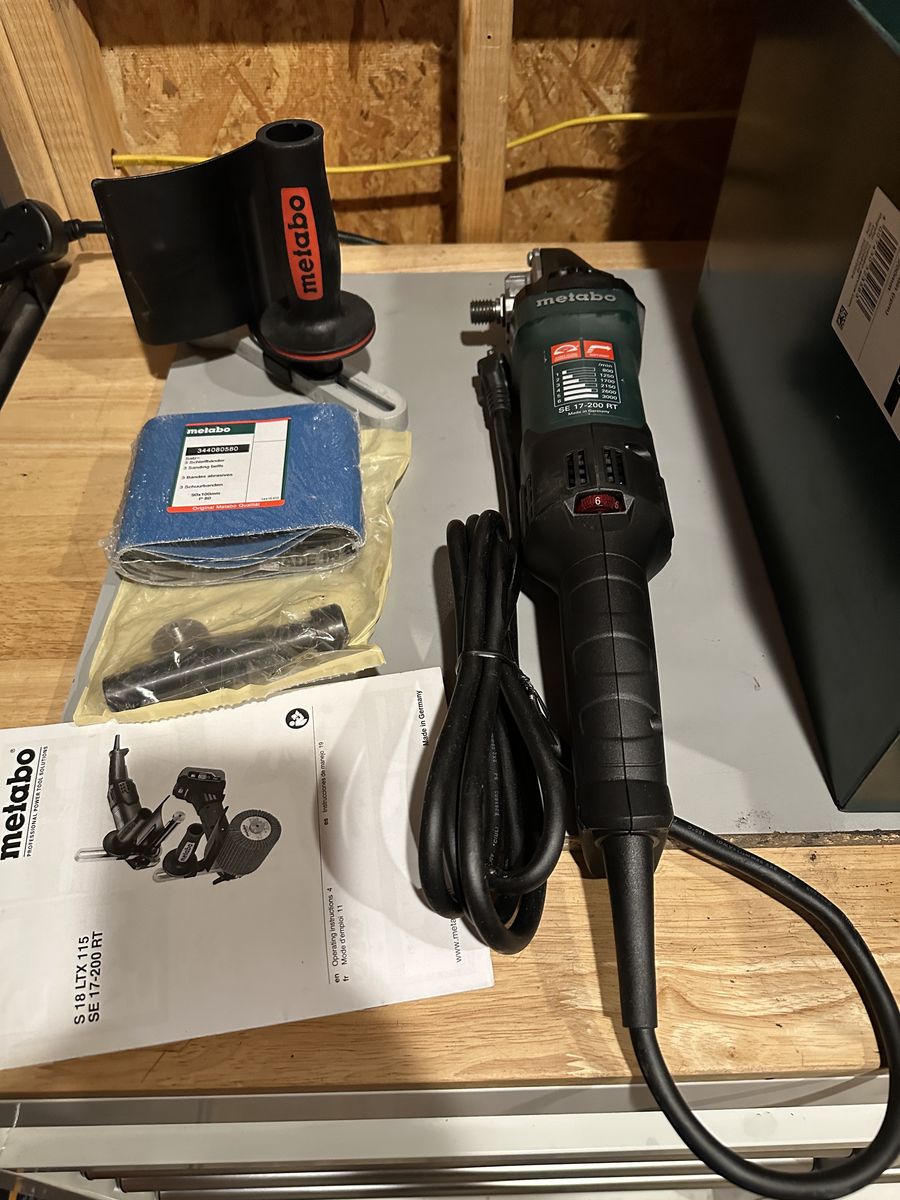 New Metabo SE 17-200 Burnisher And Case