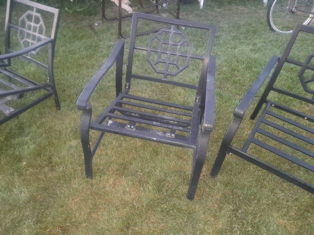Black Metal Patio Set Bench and Chairs with Geometric Design