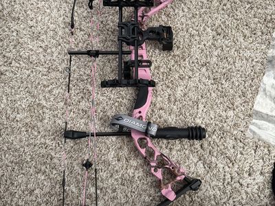 Archery compound bow right handed pink camo