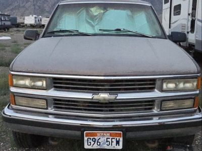 1997 GMC Suburban 2500 LT