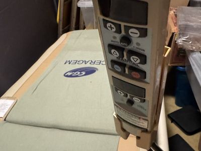 Ceragem CGM Thermal Massage Bed with Remote