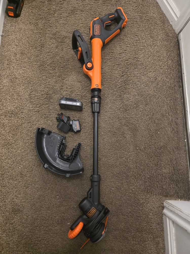 New Black+Decker 20V Max Cordless Resin Blade String Trimmer+Edger Kit with 2.5 Ah Battery & Charger