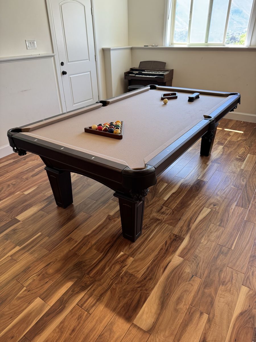 8’ Olhausen Pool Table