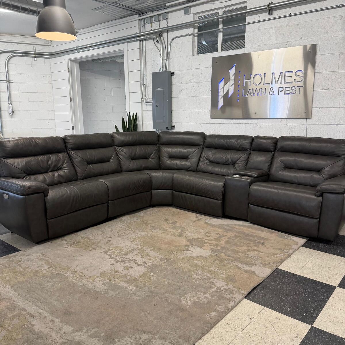 COSTCO CORRY 6- PIECE LEATHER POWER RECLINING SECTIONAL SOFA, GRAY!!