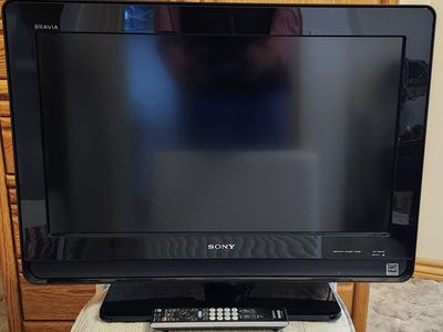 Sony TV 26 Inch w/Remote & User Manual