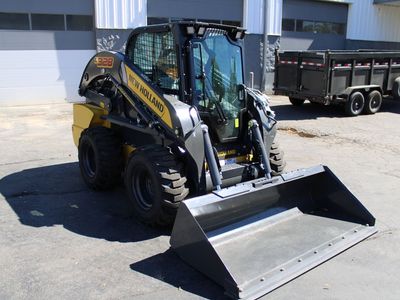 New Holland L328 Skidsteer