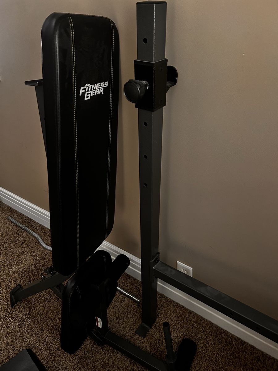 Weight bench and hand weights
