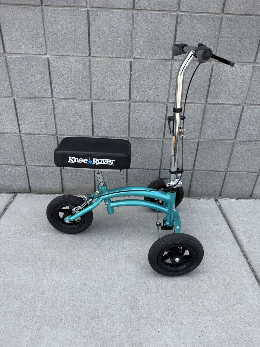 Knee Rover 3-Wheel Knee Scooter for Foot Surgery Recover