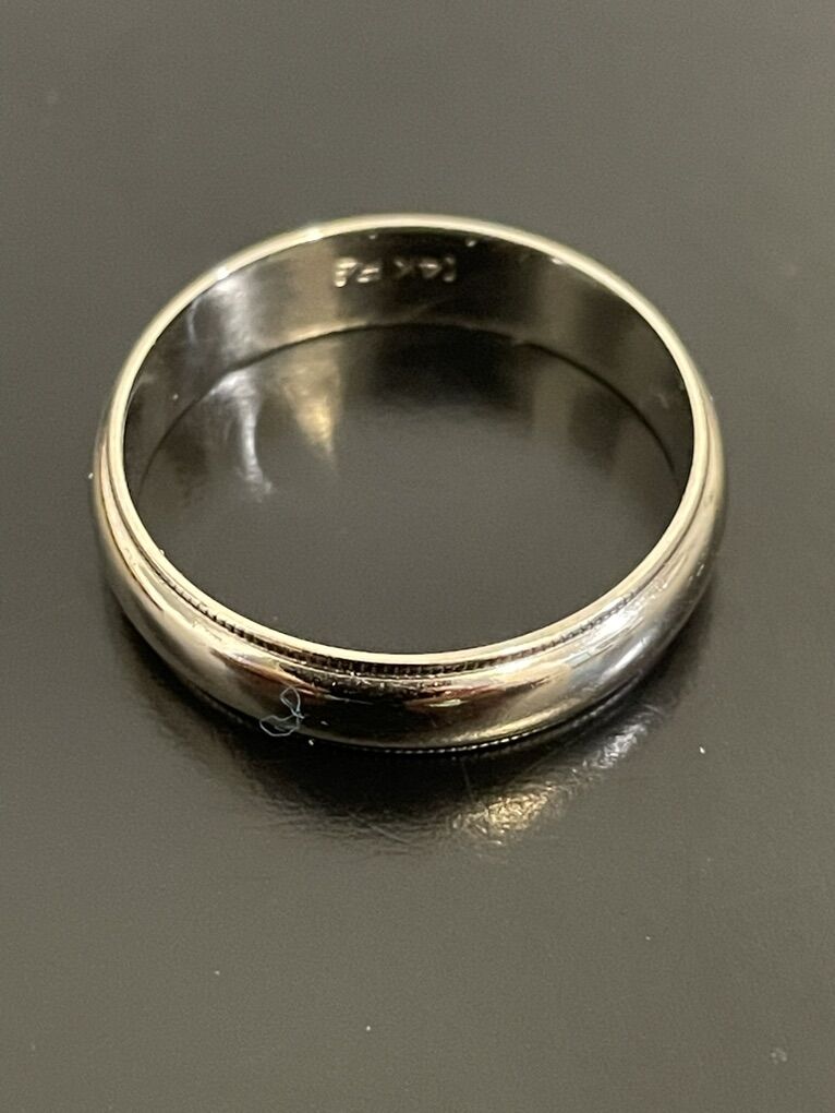 Men's 14k White Gold Wedding Ring Sz 9