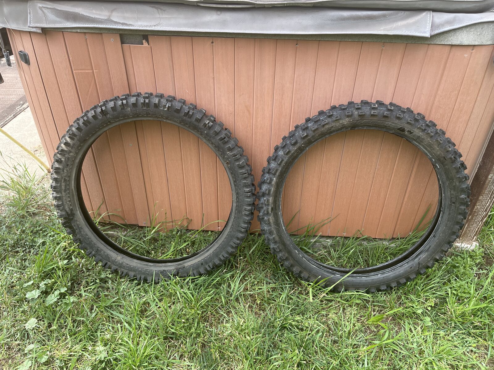 bridgestone & king motorcycle nobby tires