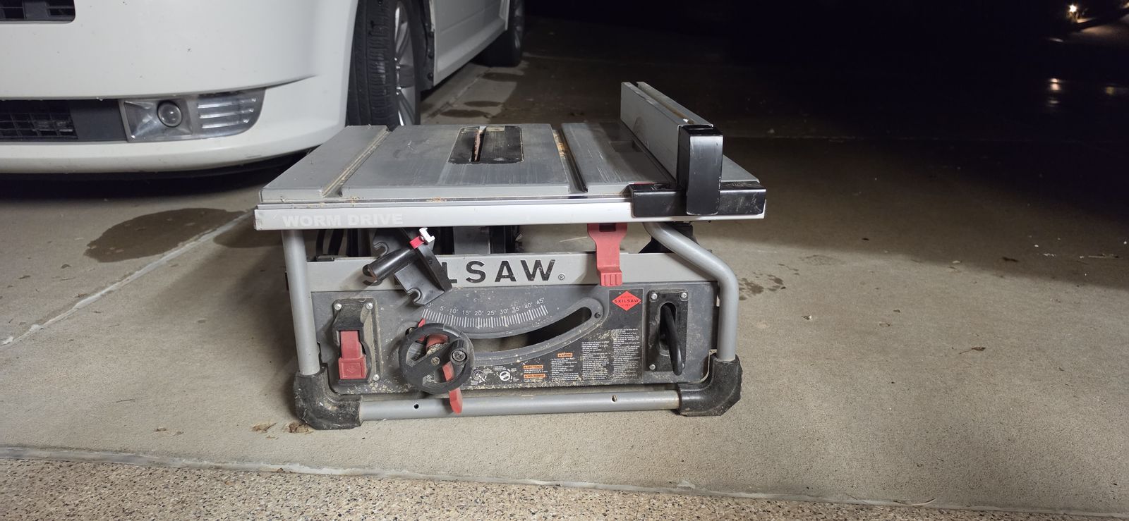 Skilsaw Worm Drive Portable Table Saw