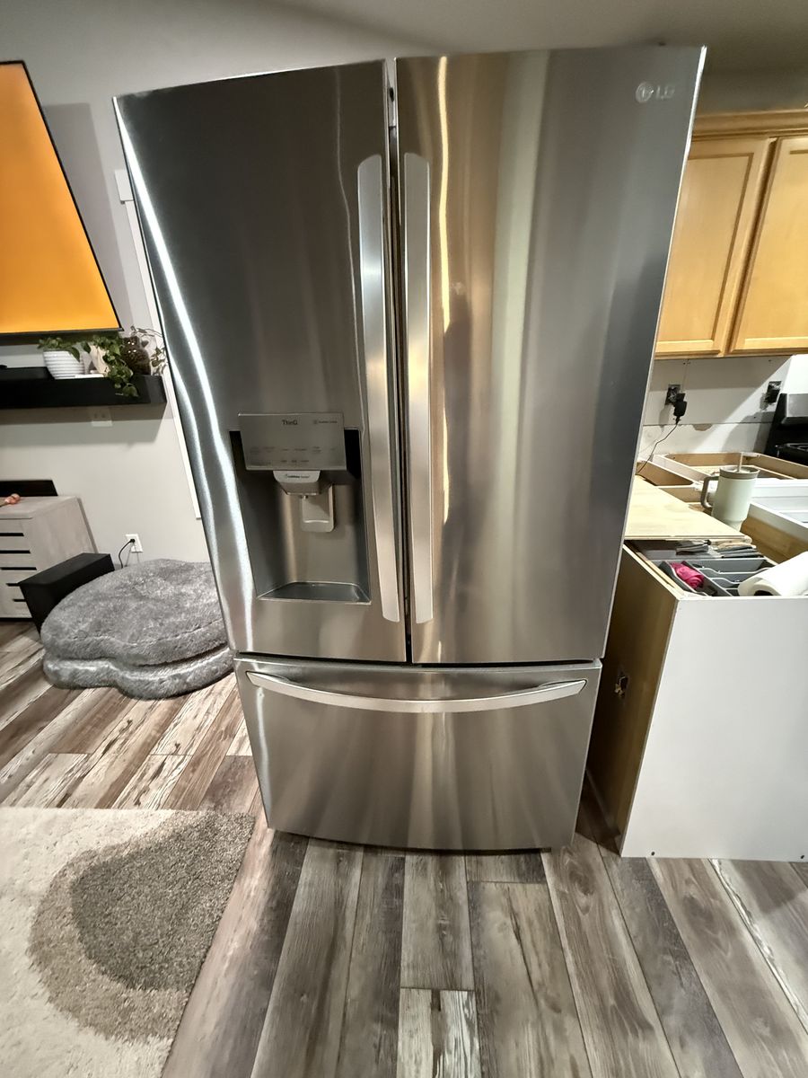LG French Door W/ice Maker