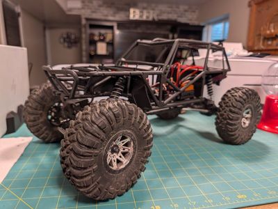 Axial Wraith 1/10 scale RC crawler