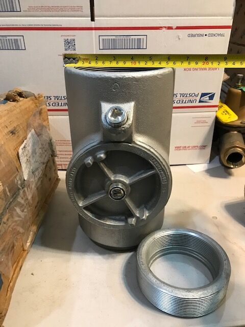 Eaton EYS012 explosion proof conduit w/ 5"to 4" reducer bushings