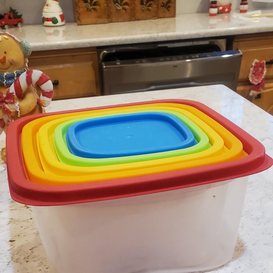 Besting Storage Container