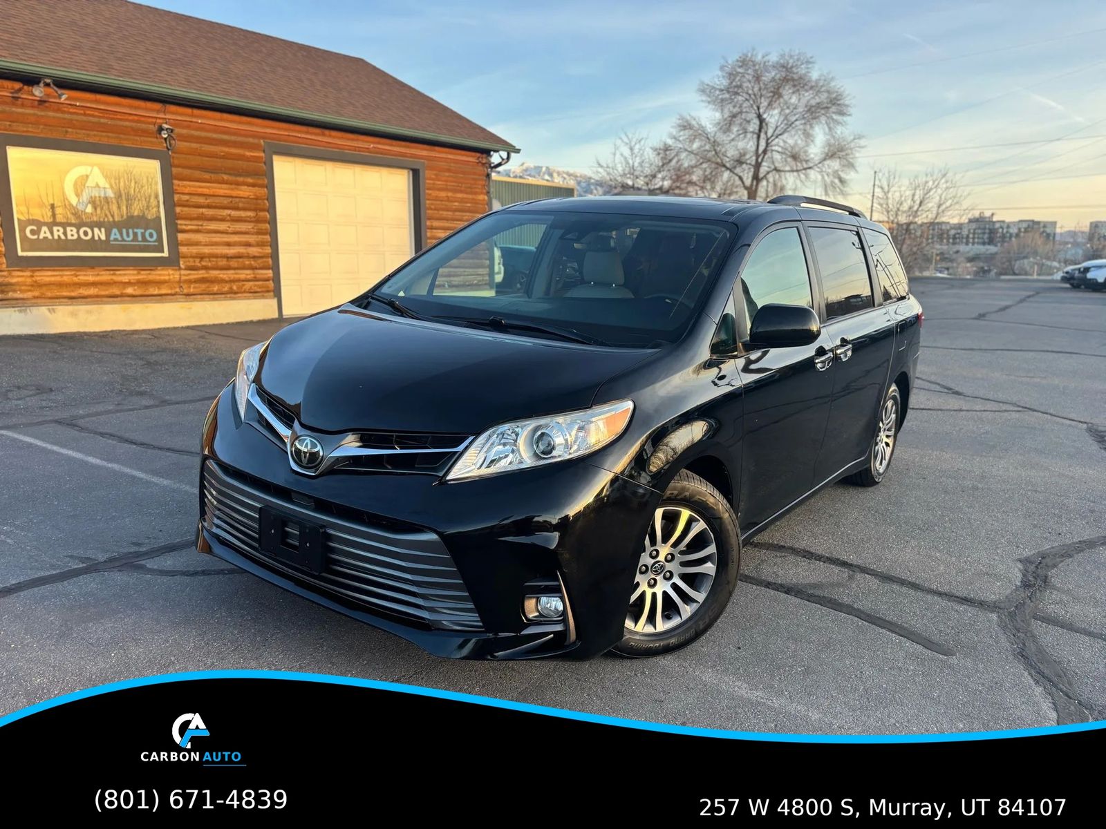 2018 TOYOTA SIENNA XLE 8-Passenger