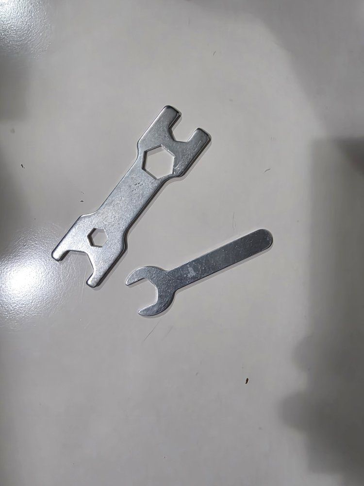 Main image 6
