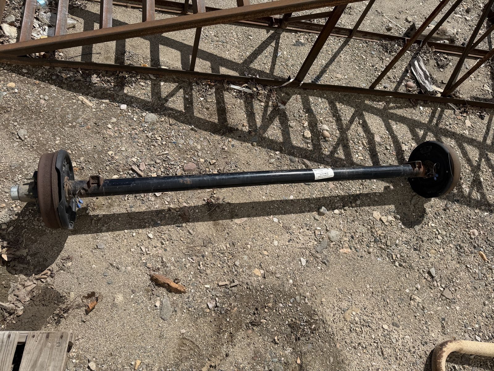 6 lug 4400 lbs axle- new brakes and bearings
