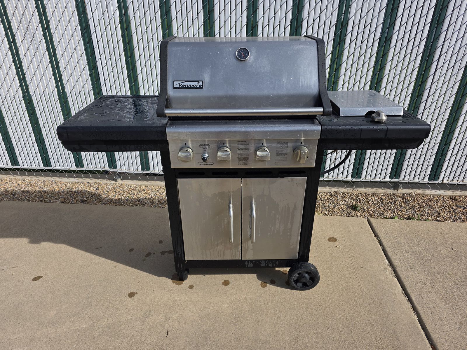 Kenmore 3 Burner Grill With Side Burner