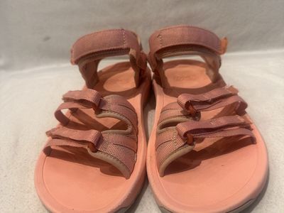 Teva youth size 3 peach sports sandals