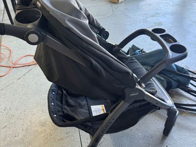 **NEW** Bravo Sport Folding Stroller