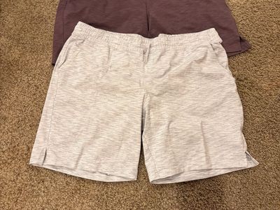 Women’s XXL Shorts $4 each