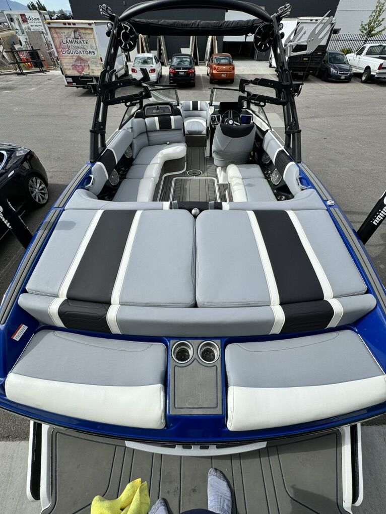 New Marine Vinyl SKins And EVA Seadeck Flooring