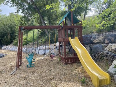 Free swing set and play center