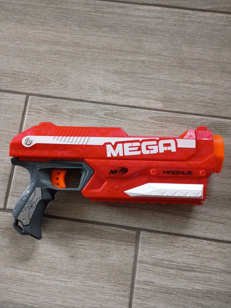 Nerf Mega Magnus