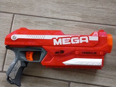 Nerf Mega Magnus