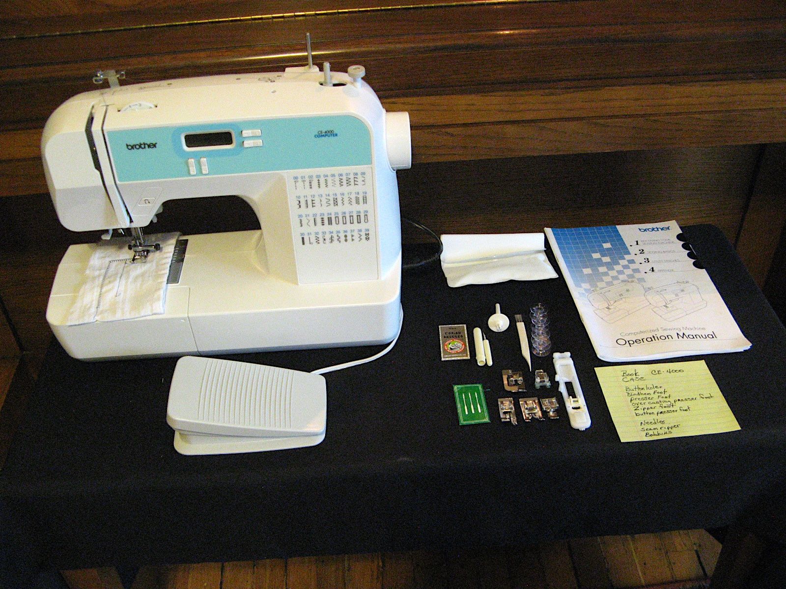 Brother CE4000 lightweight Computerized Sewing Machine LCD Screen 40 Stitch Opt. In Great Working order.