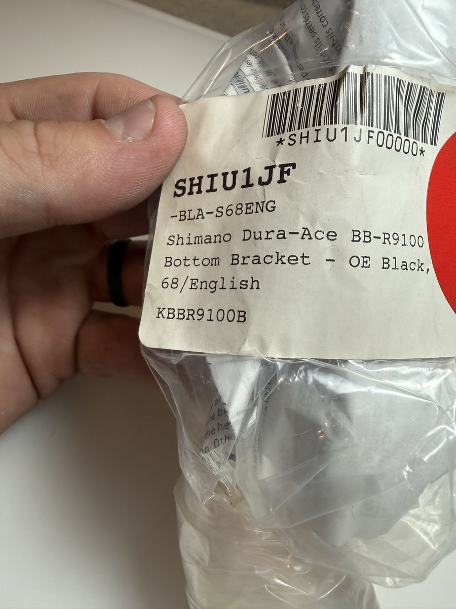 Shimano Dura-ace Bottom bracket 68/English thread