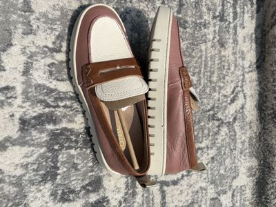 Vionic Women's Size 6 Leather Penny Loafers - Light Pink, White, & Brown - New Condition