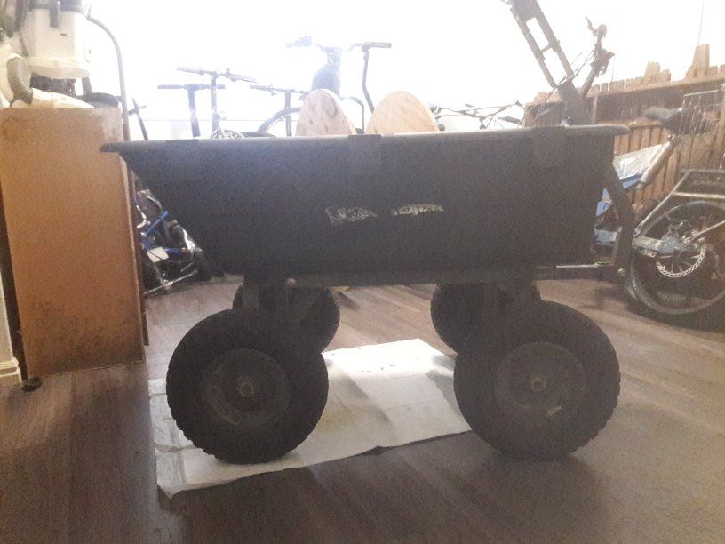 Main image 3