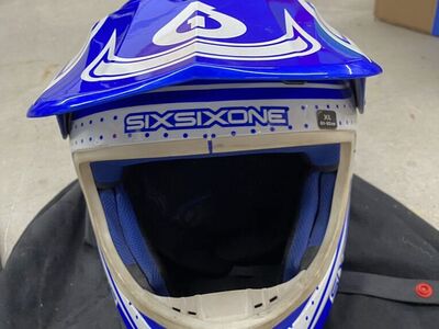 SixSixOne Flight 2 Helmet - XL
