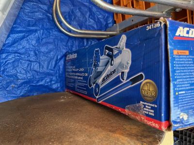 AC Delco Floor Jack