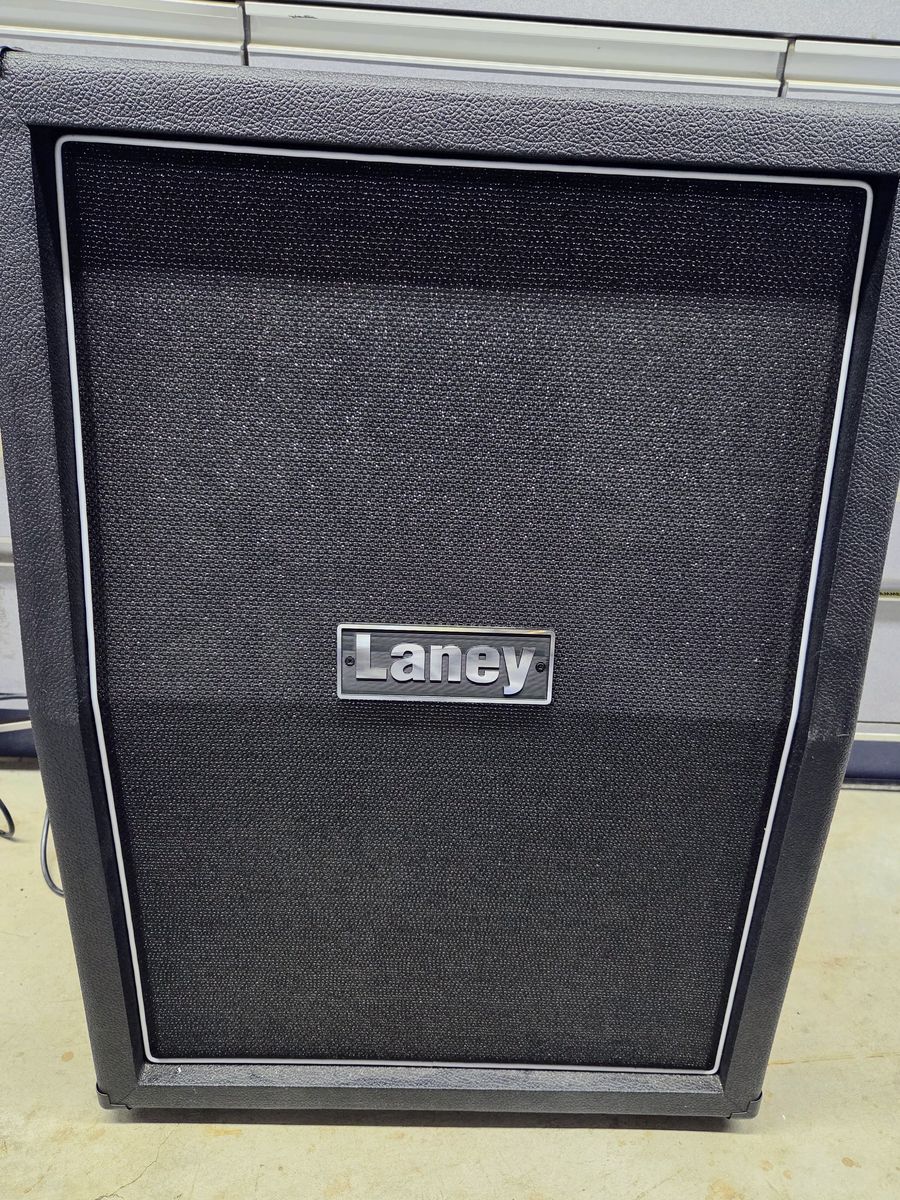 Laney LFR-212 800-watt Active Speaker Cabinet, Guitar FRFR