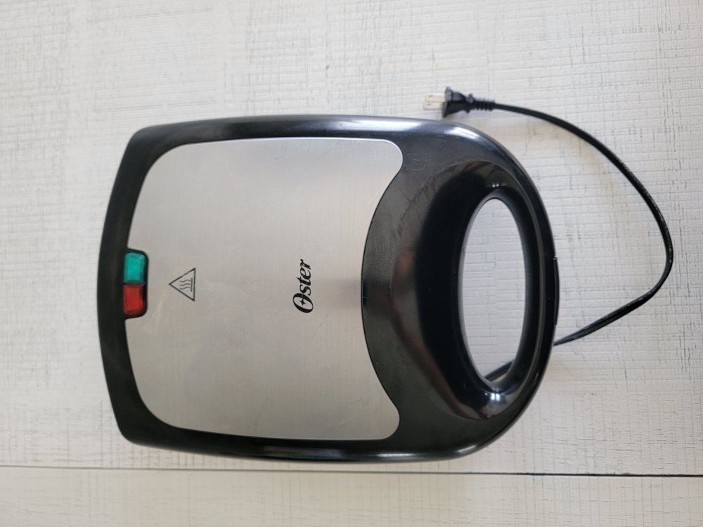 Oster, Waffle Maker with Removable plates