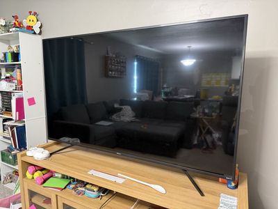 Hisense Roku Smart TV 65”