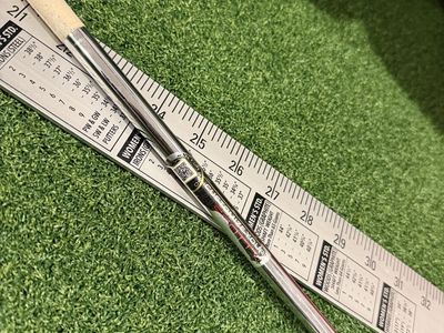 Scotty Cameron Super Select Newport 2.5 33" Shaft 30.75" End to End