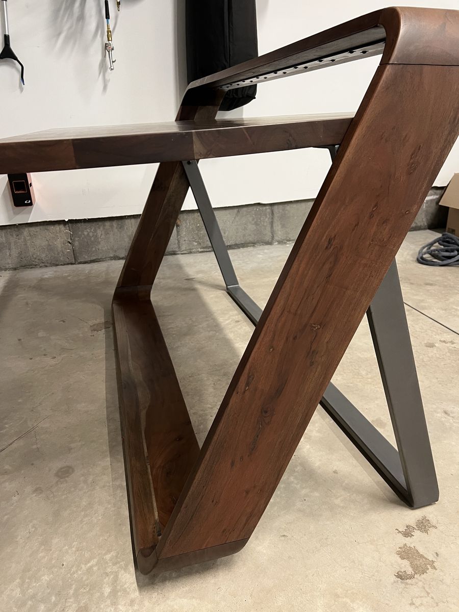 Main image 4