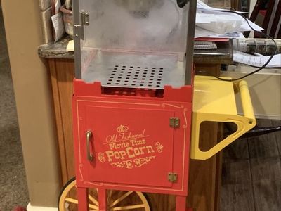 Vintage Style Old Fashioned Movie Time Popcorn Machine with Cart