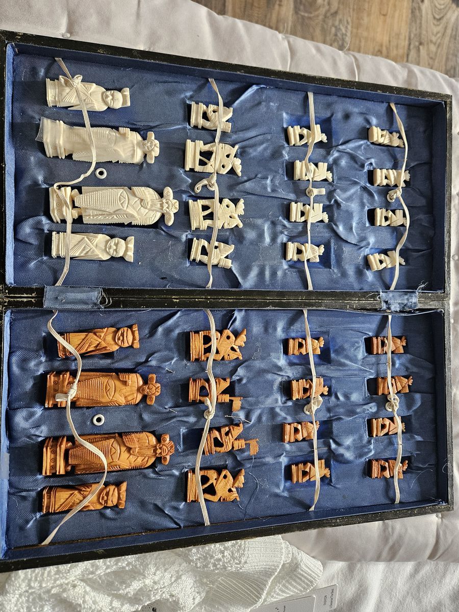 Antique Hand Carved Chinese Warrior Ivory / Bone Chess Set