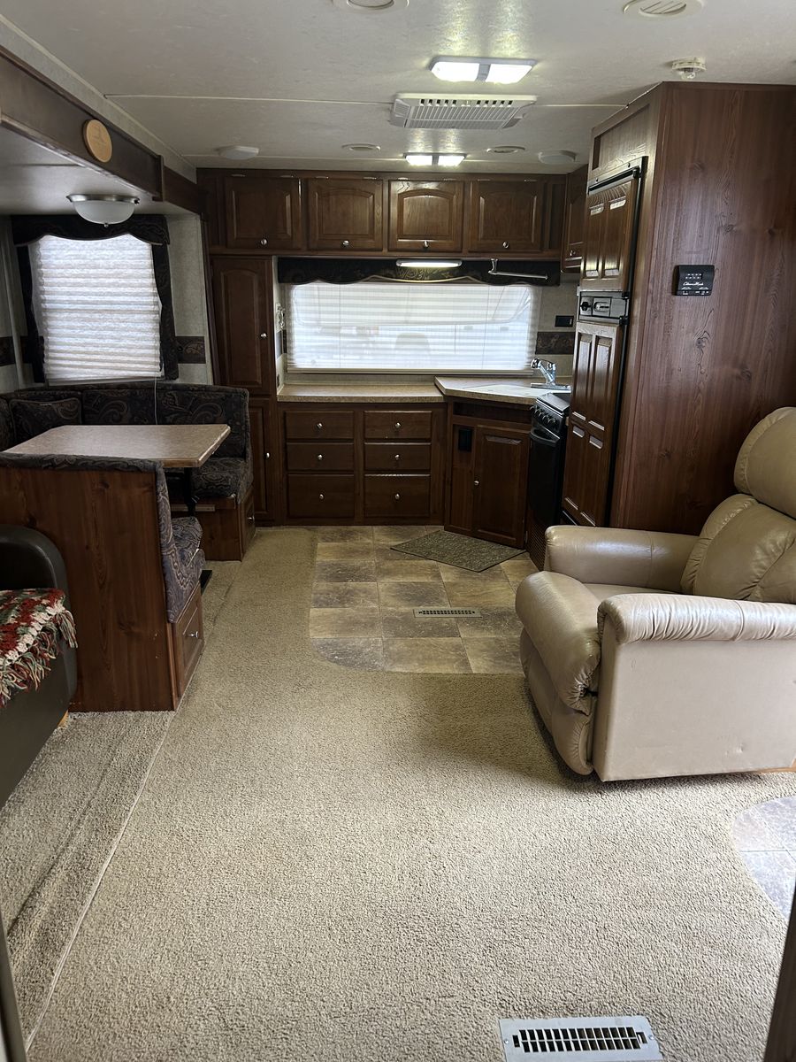 2013 Redwood Trailer